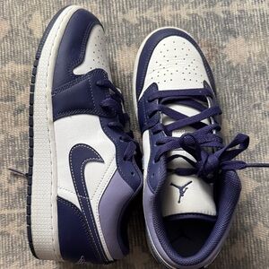 Nike Air Jordan 1 Low  purple and White